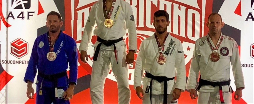 atletas-de-ibitinga-conquistam-medalhas-no-campeonato-sul-americano